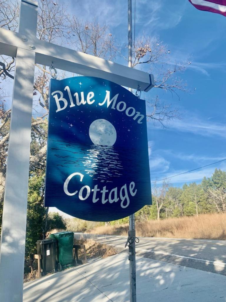 Blue Moon Cottage Blue Eye Exterior photo